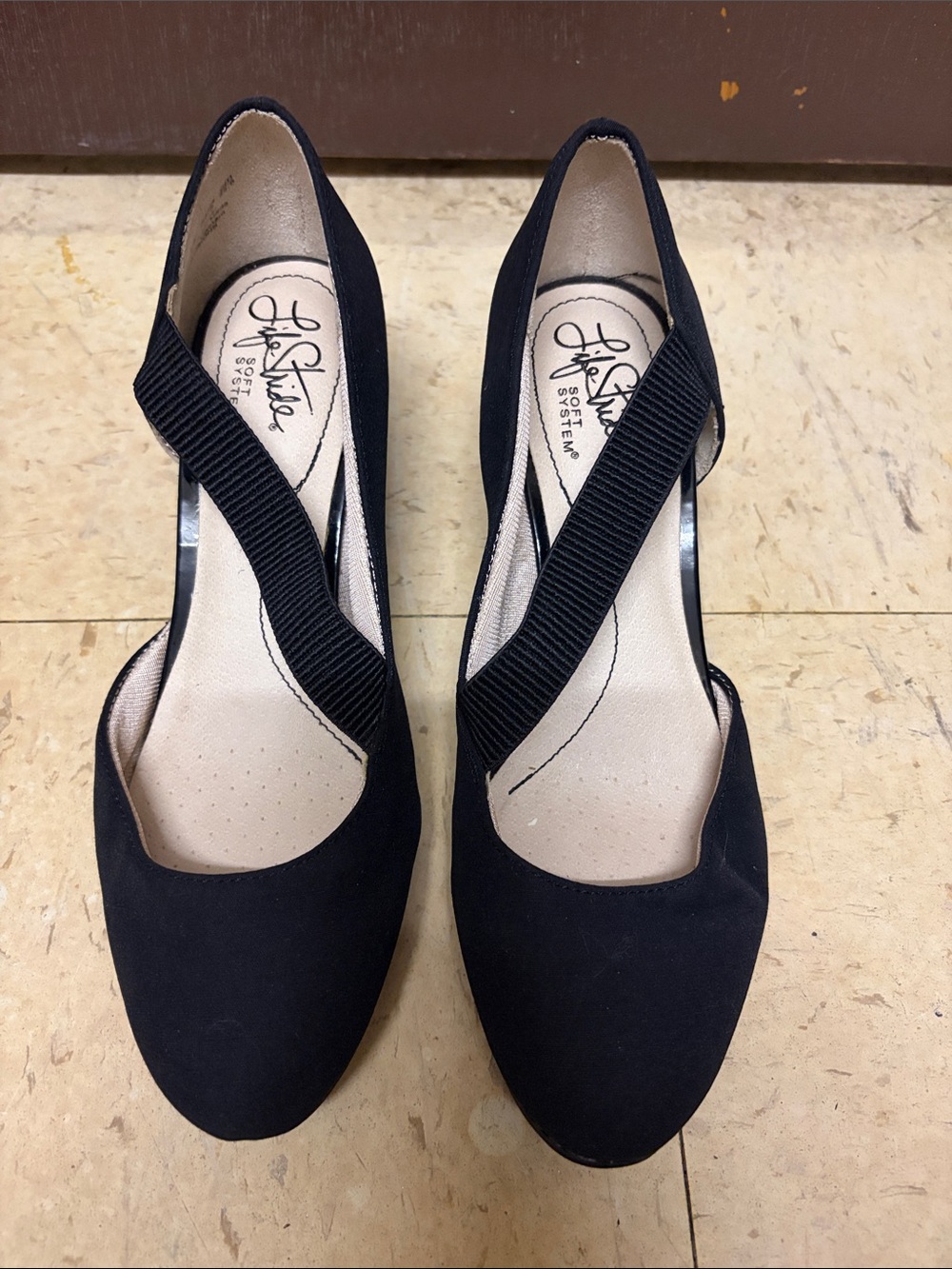 Life Stride Black Cross-Strap Women's Heels